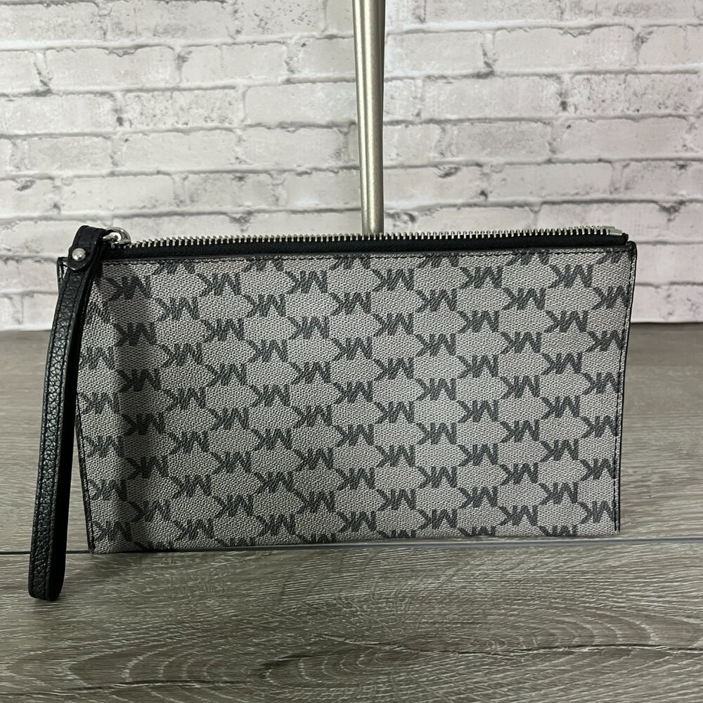 Michael Kors Fulton black/blue Zip Clutch Wristlet Signature MK - Picture 2 of 4